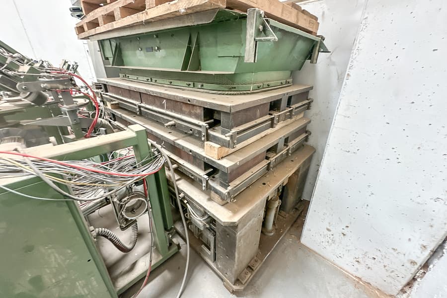 Werkzeugsatz für hydraulische Pressmaschinen
